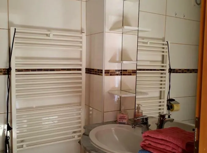 Haus Sonja Pansiyon Faak am See